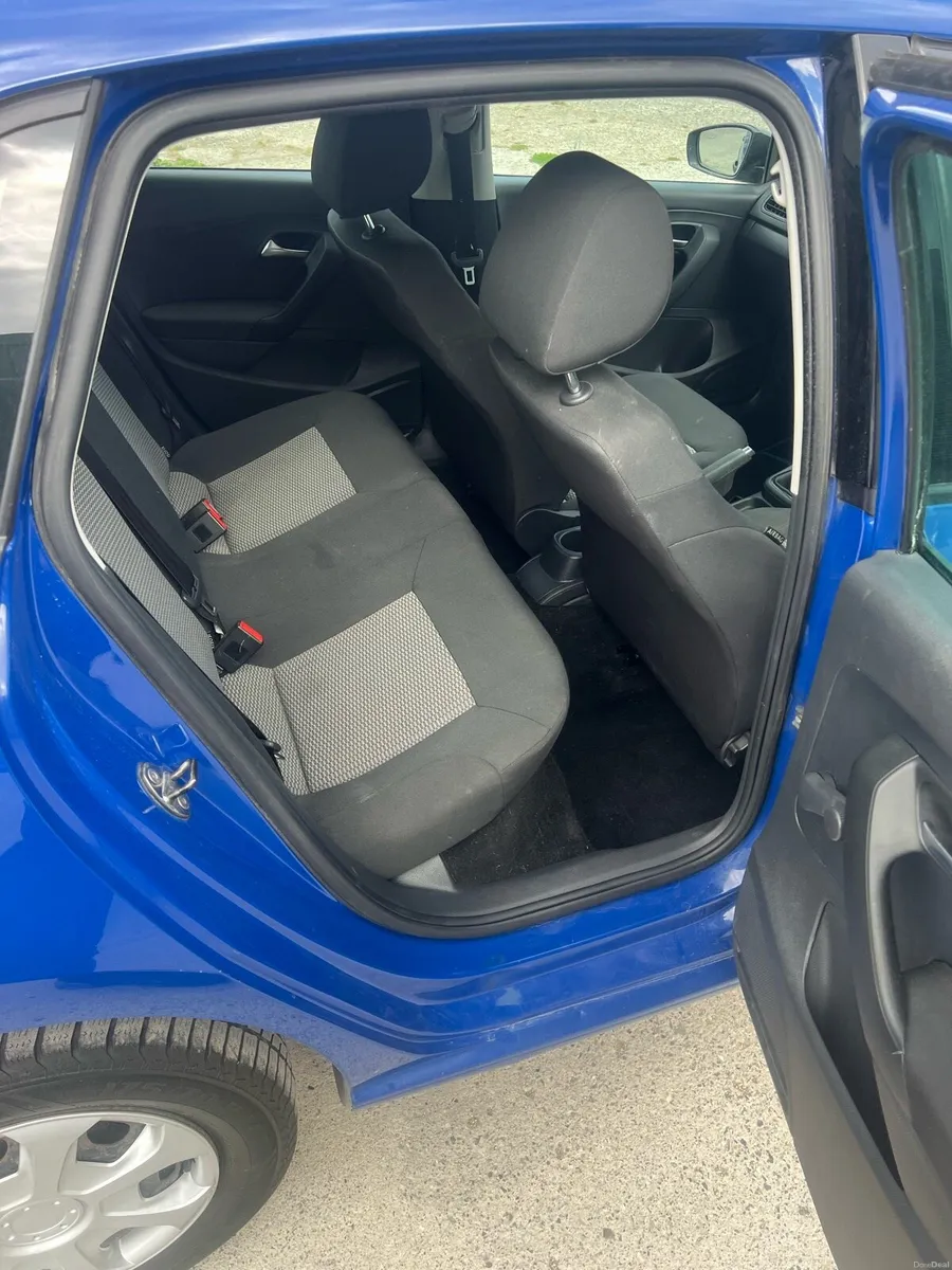 Volkswagen polo - Image 6