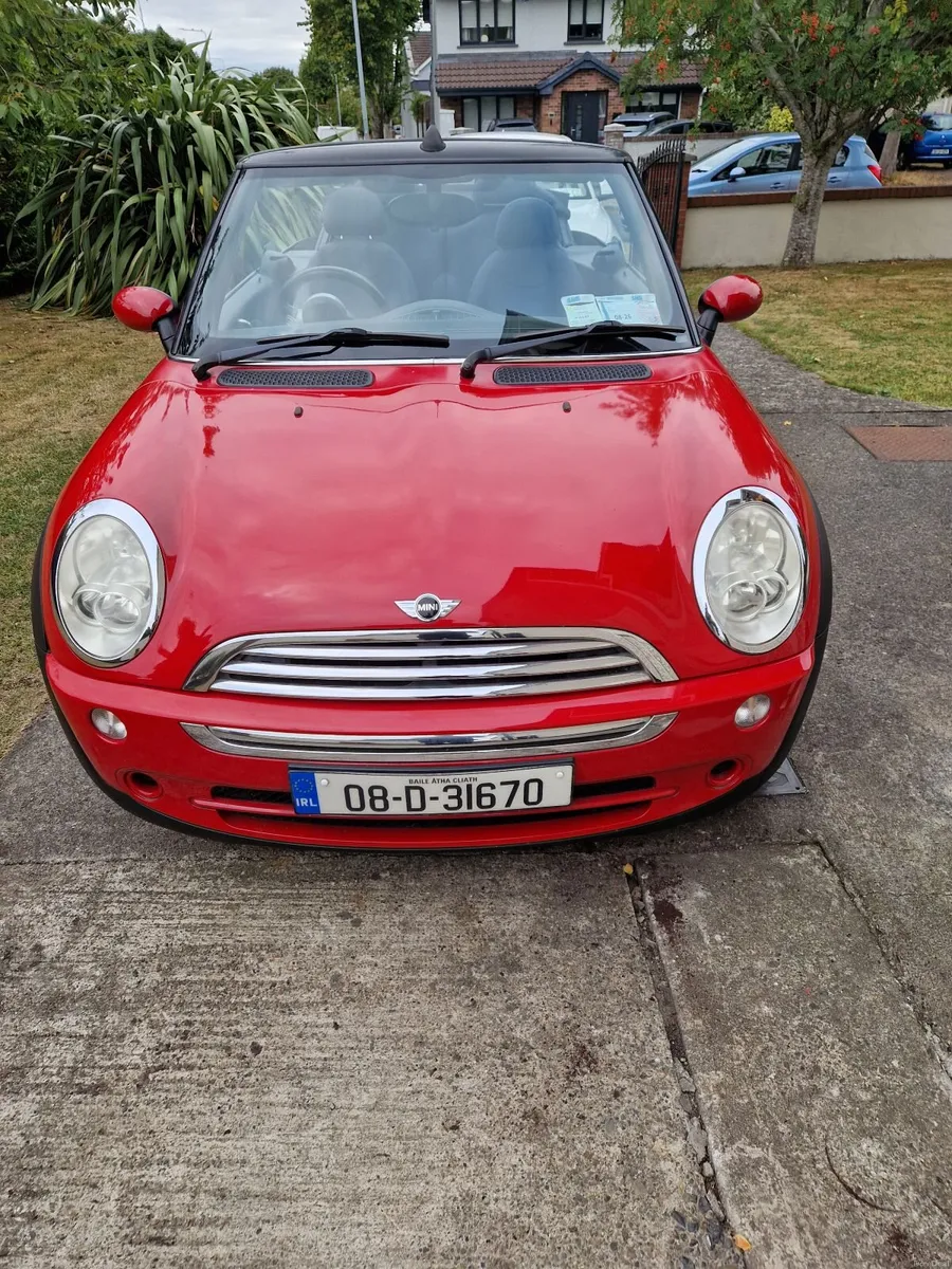 Mini Cooper 2008 convertible - Image 1