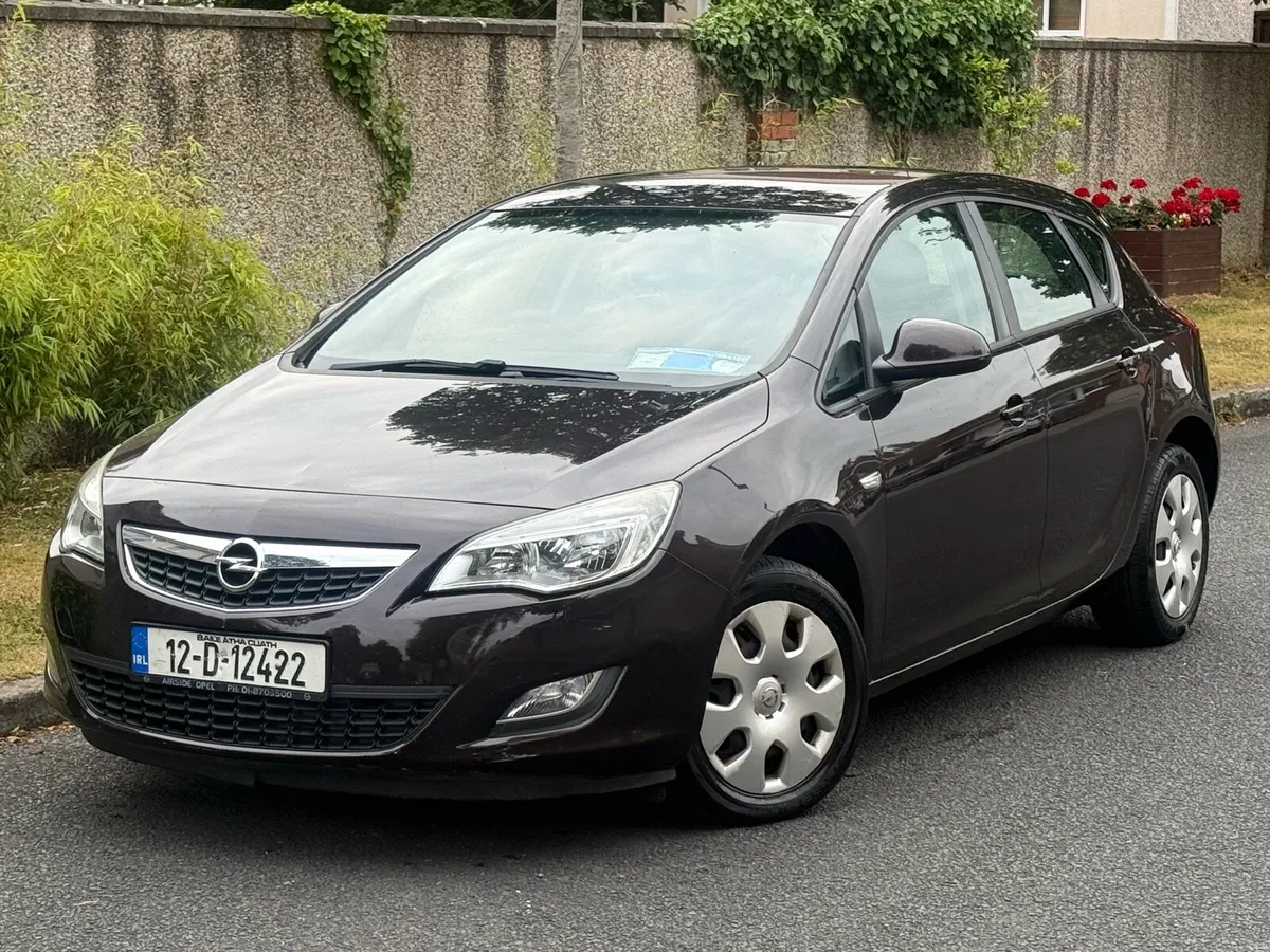 12 Opel Astra 1.4 NEW NCT 06/27 - Image 1