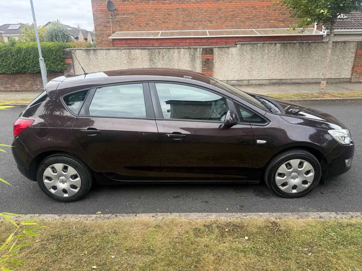 12 Opel Astra 1.4 NEW NCT 06/27 - Image 5