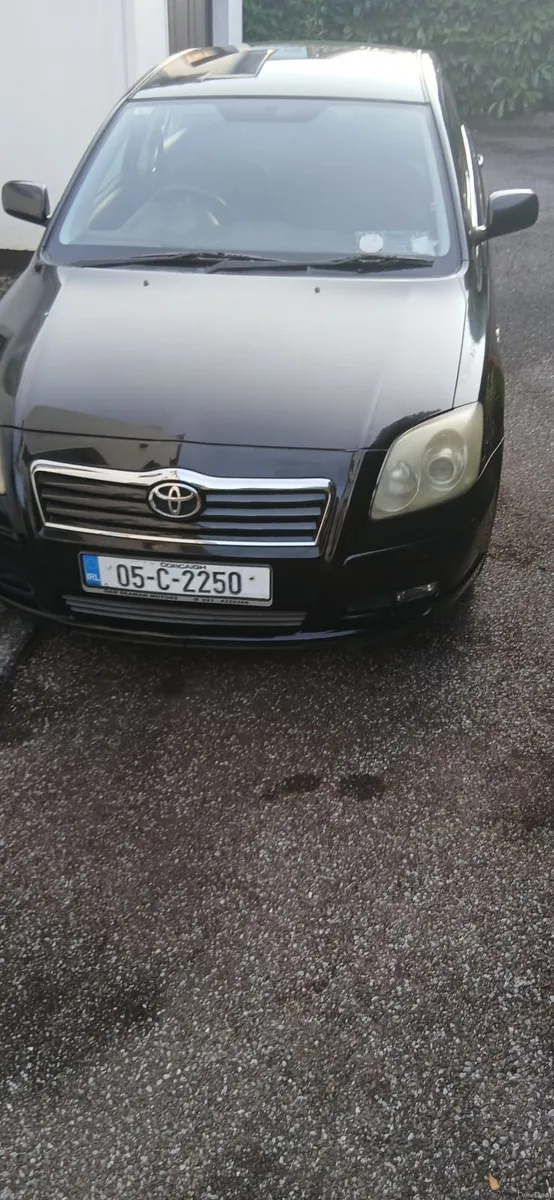 Toyota Avensis 2005 - Image 1