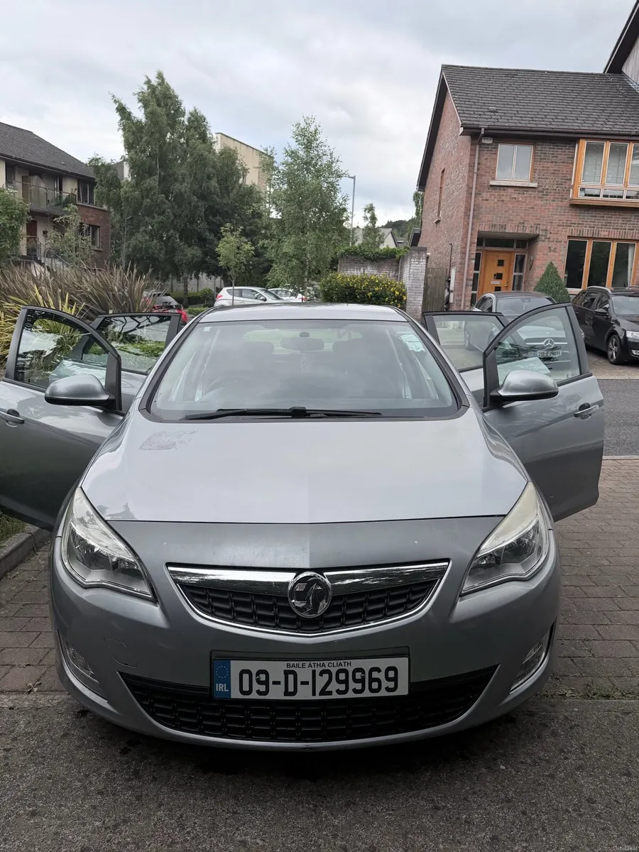 Vauxhall Astra - Image 1