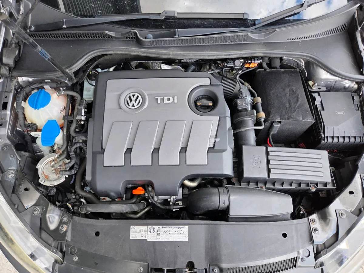 Very Low Mileage VW Golf 1.6Tdi Automatic - Image 6