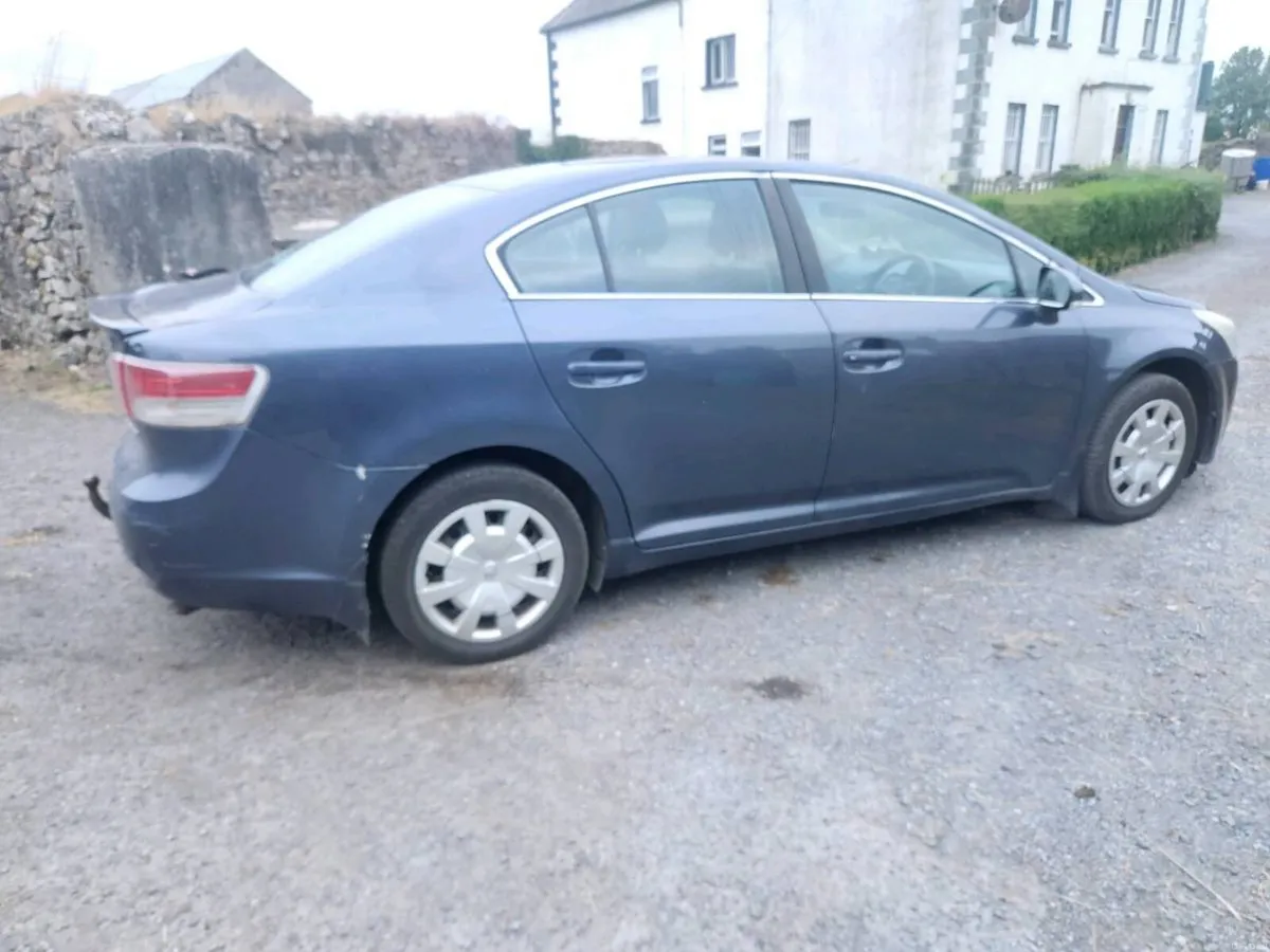2011 Toyota avensis d4d diesel - Image 6