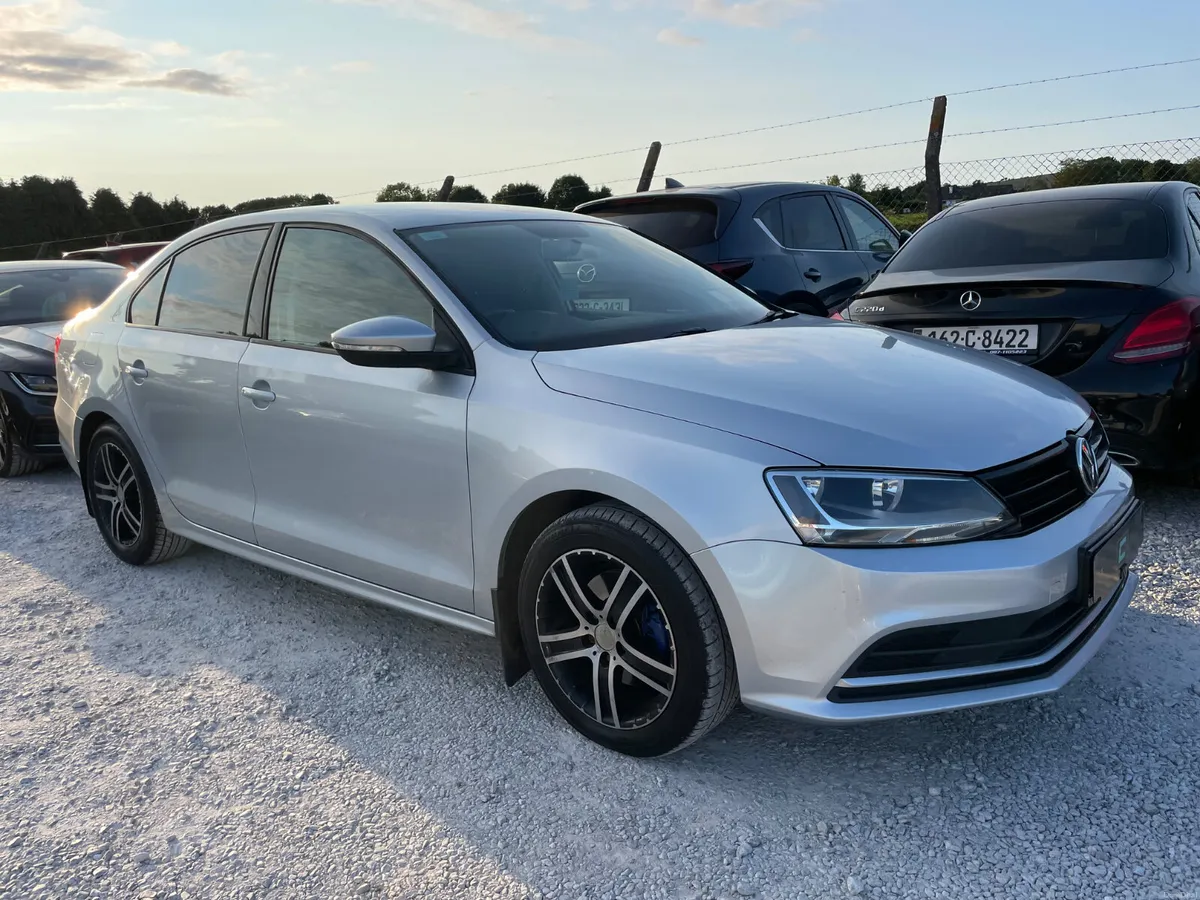 Volkswagen Jetta 2.0 TDI - Image 1