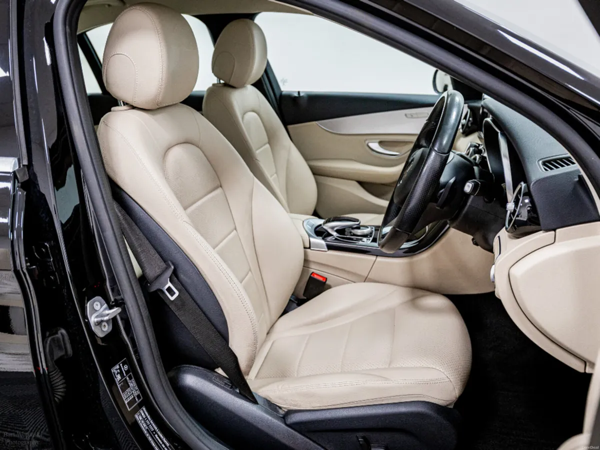 Mercedes-Benz C-Class C200d Avantgarde Auto 135HP - Image 3