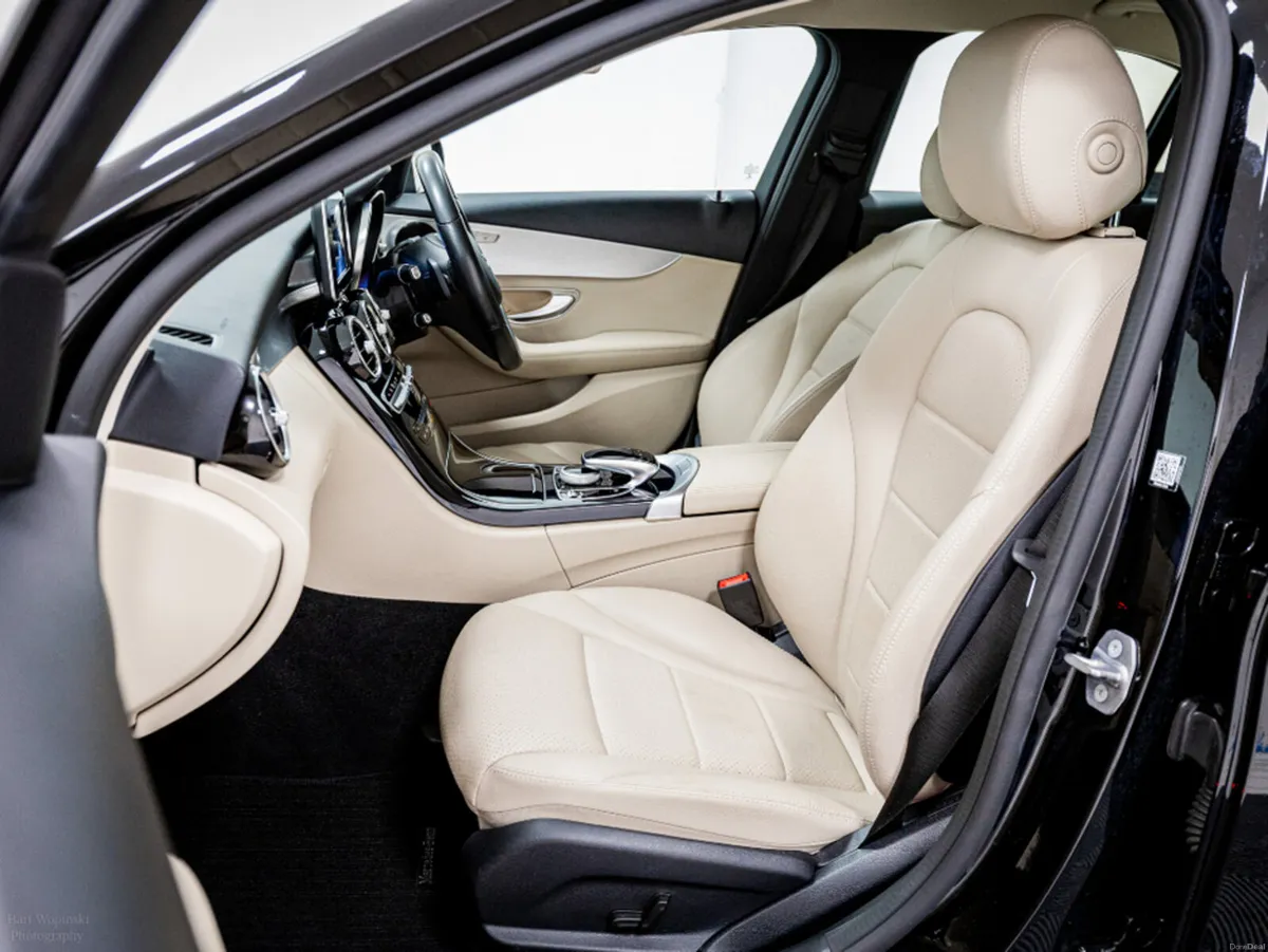 Mercedes-Benz C-Class C200d Avantgarde Auto 135HP - Image 6