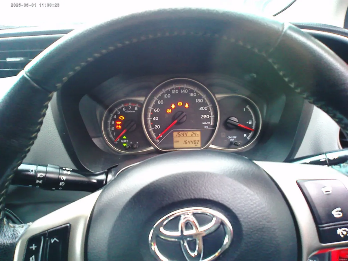 Toyota Yaris 1.0 LUNA 4DR - Image 5