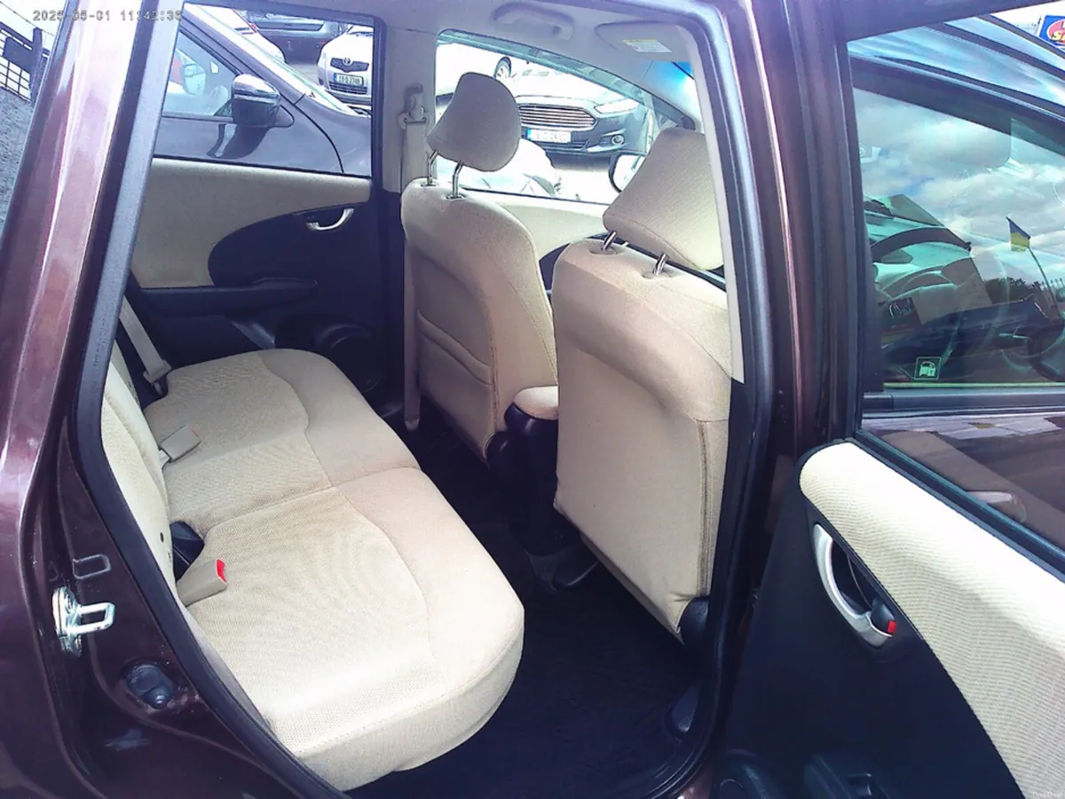 Honda Fit DAA-GP1 CVT HYBRID 5DR AUTO - Image 6