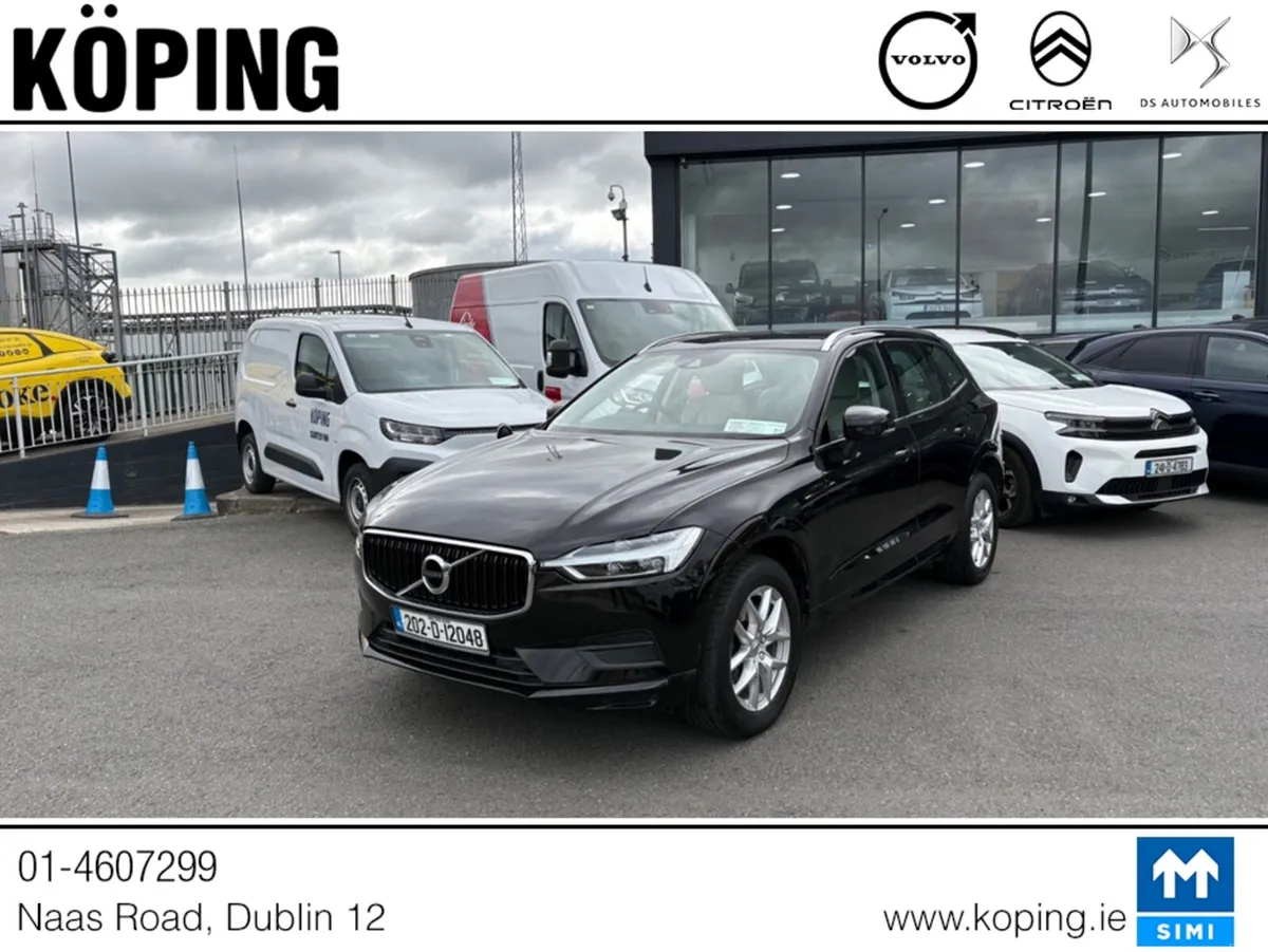 Volvo XC60 D4 MOMENTUM 5DR AUTO // ONYX BLACK // B - Image 2