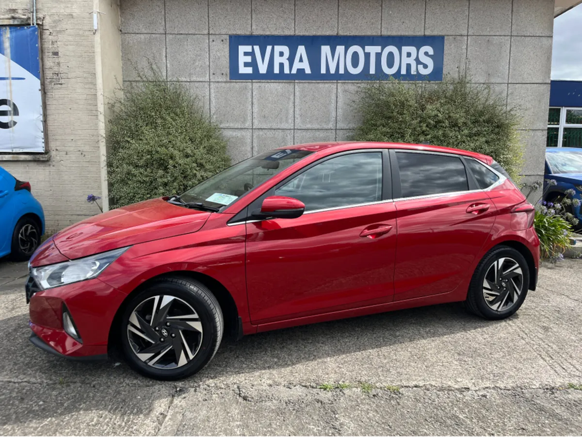 Hyundai i20 1.2 PETROL DELUXE PLUS 5DR **REVERSE C - Image 5