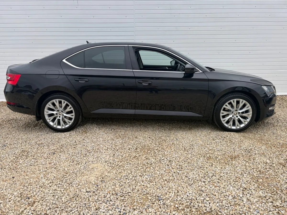 Skoda Superb STYLE 2.0 TDI 150HP DSG 5DR - Image 4