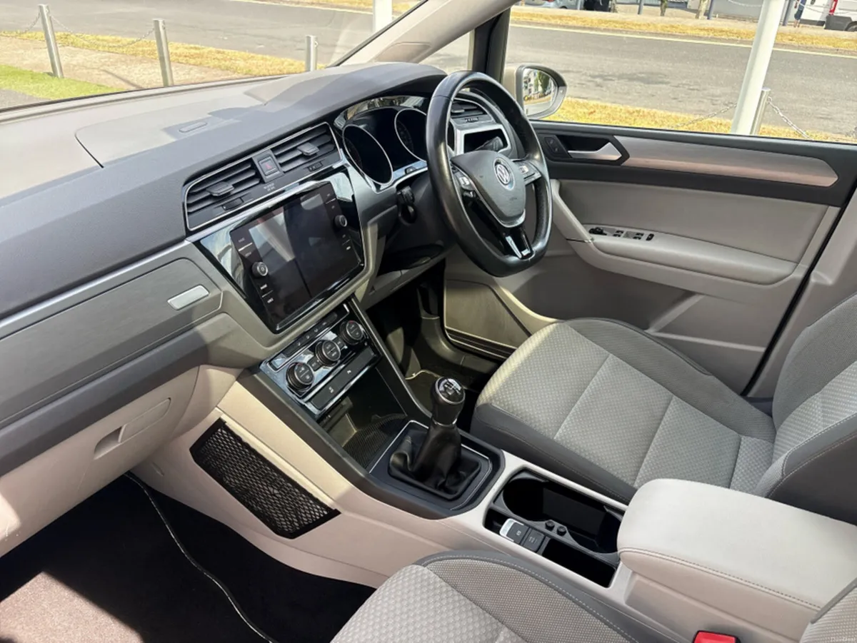 Volkswagen Touran *SUNROOF* COMFORT LINE BLUEMOTIO - Image 2