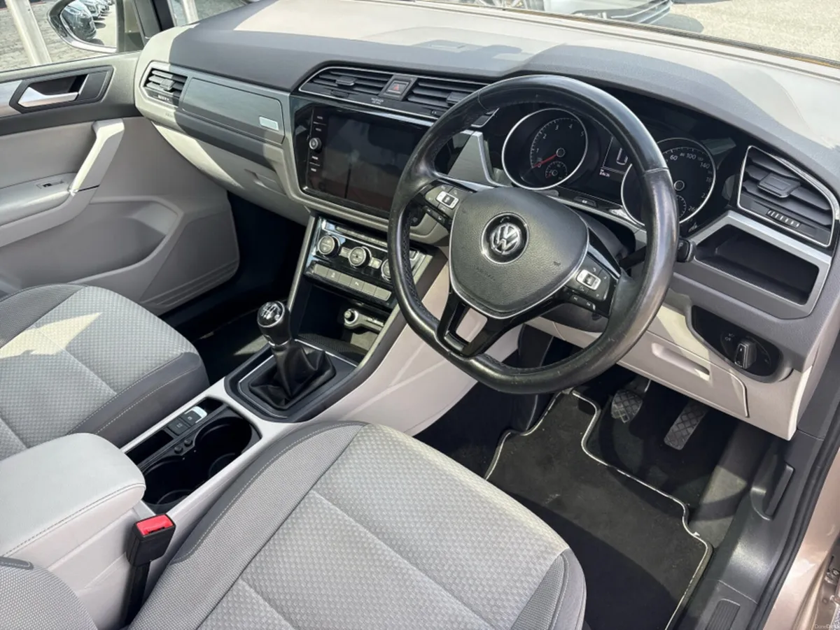 Volkswagen Touran *SUNROOF* COMFORT LINE BLUEMOTIO - Image 6