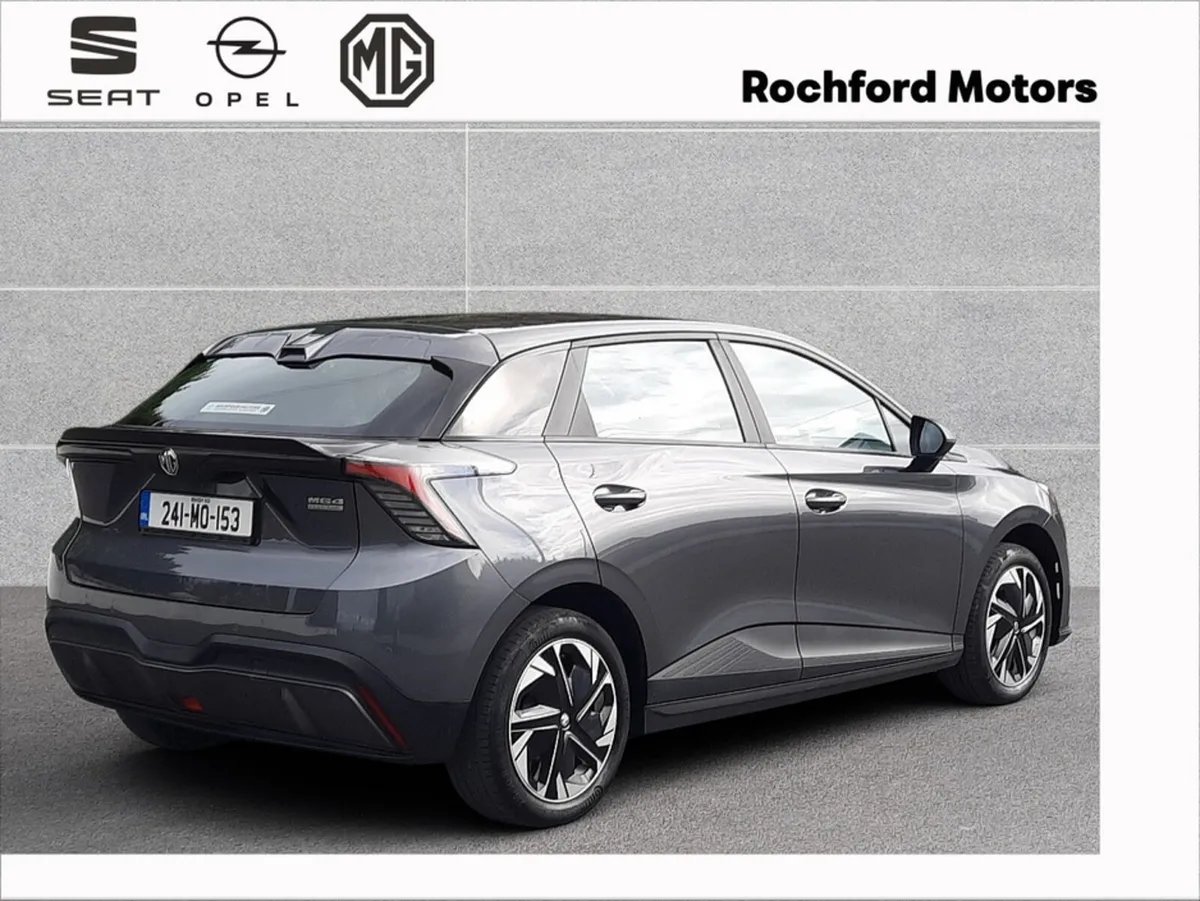 MG MG4 Excite 51kwh Auto   *** Immaculate Car *** - Image 4