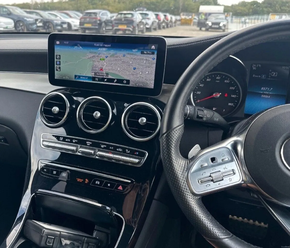 2.0 GLC220d AMG Line SUV 5dr Diesel G-Tronic+ 4MAT - Image 3