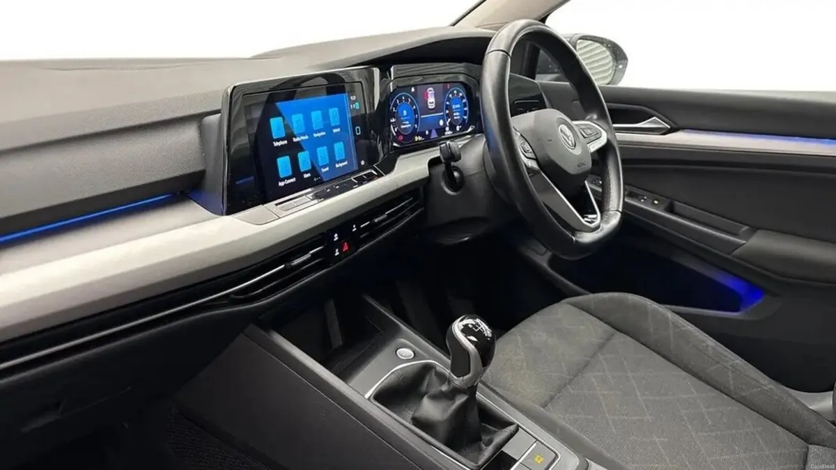 1.5 TSI Life Hatchback 5dr Petrol Manual Euro 6 (s - Image 2