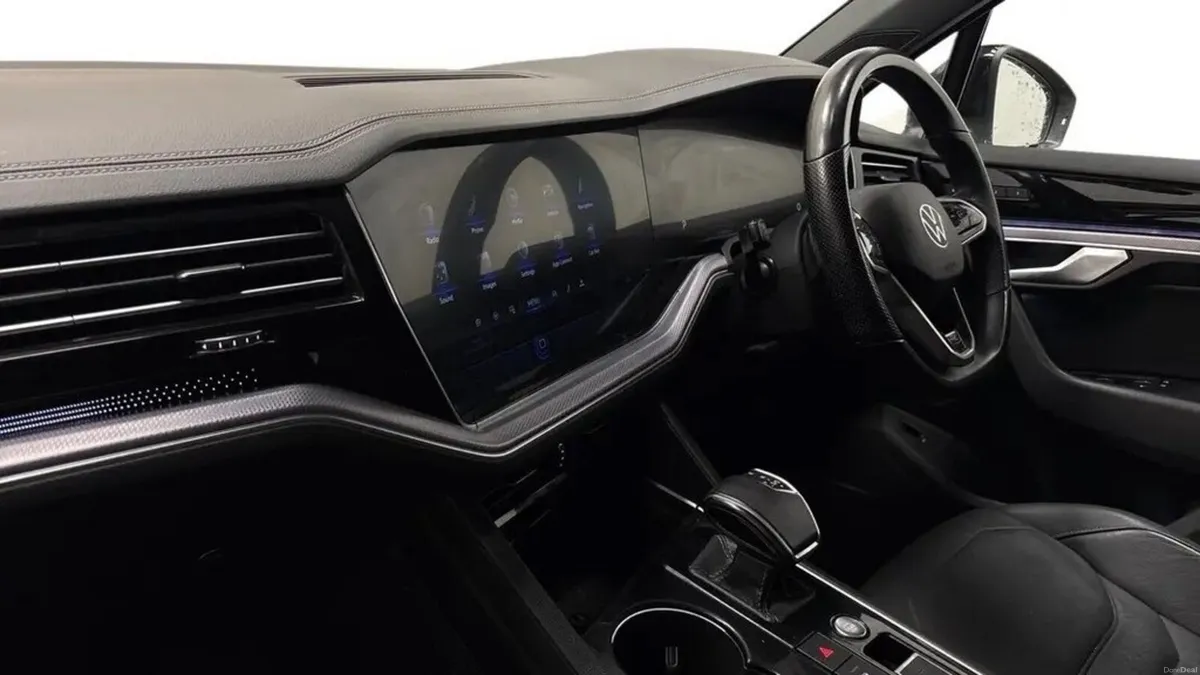 3.0 TDI V6 Black Edition SUV 5dr Diesel Tiptronic - Image 2
