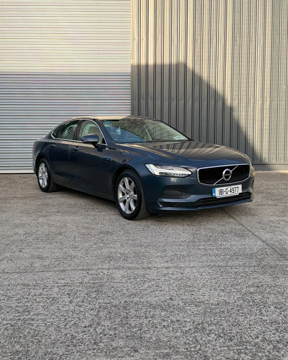 2018 (181) Volvo S90 D4 Momentum - Auto - Image 1