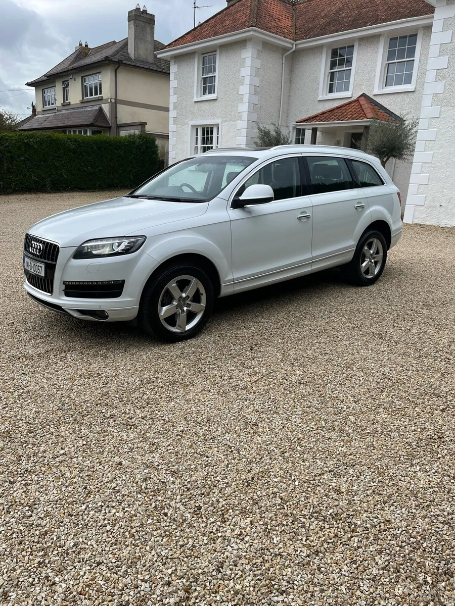 ***Audi Q7 3.0L TDI 7 Seater Pan Roof*** - Image 4