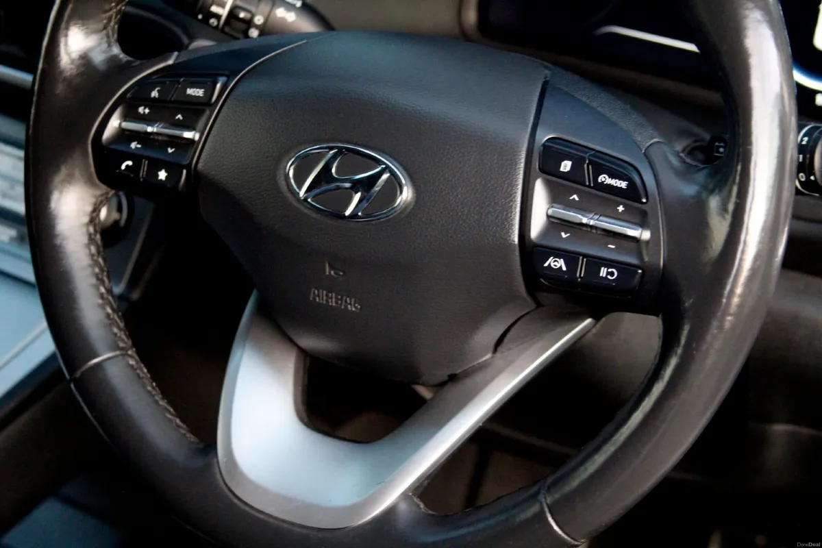 Hyundai Kona PREMIUM 64 KWH | long Range - Image 5