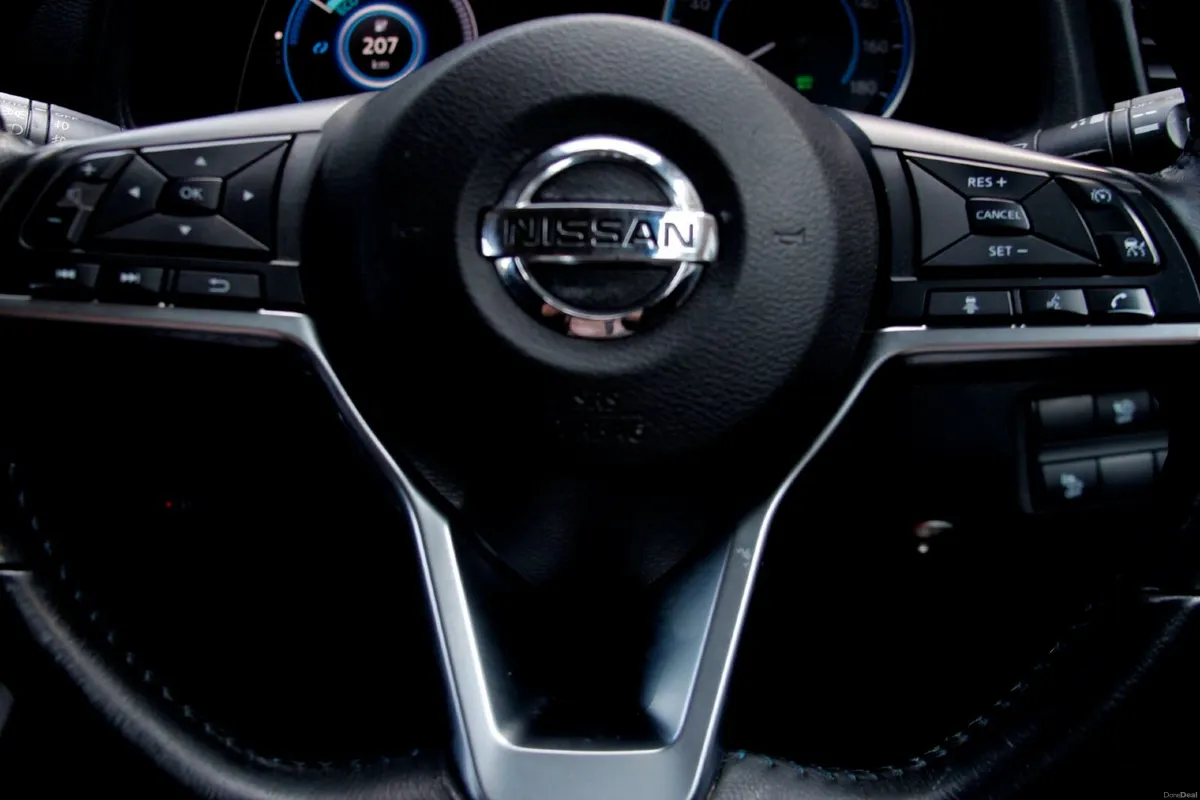 2020 Nissan Leaf 40Kwh |  EV SV PREMIUM - Image 4