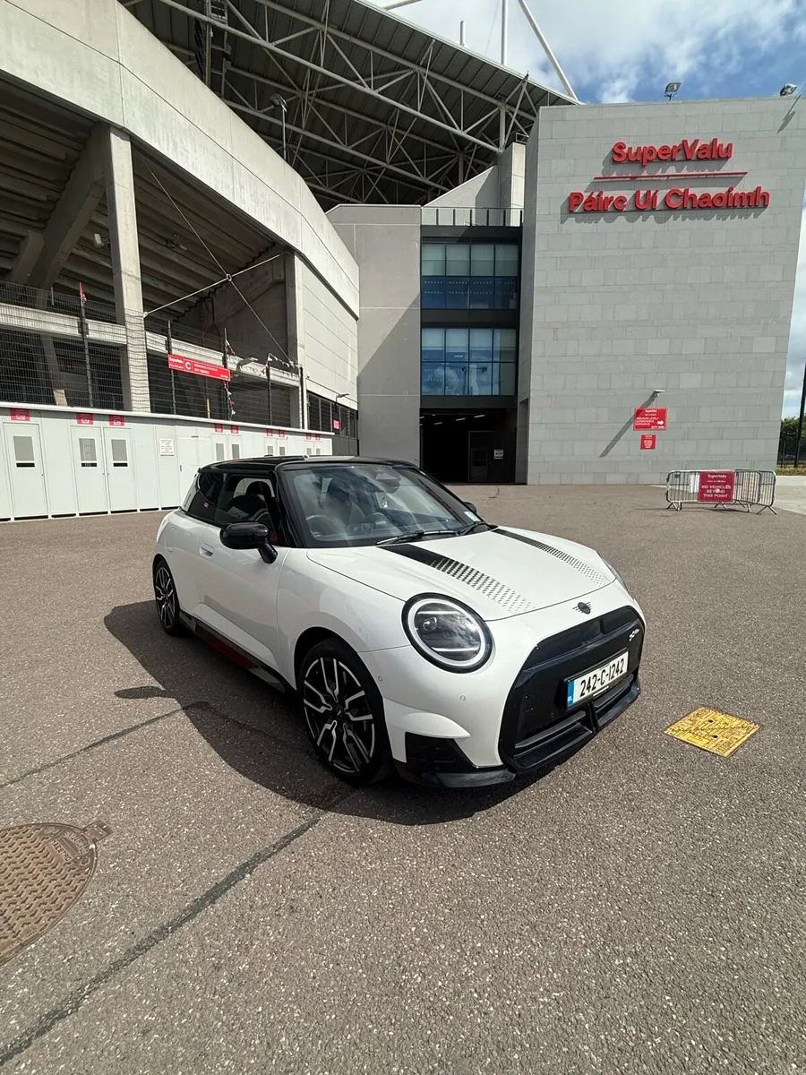 Mini Cooper Electric JCW full spec like new - Image 1