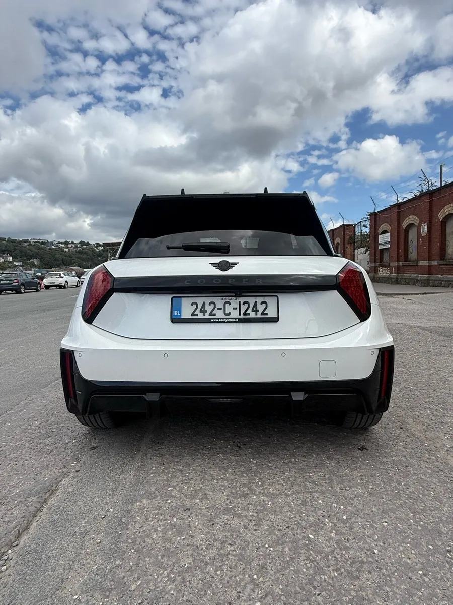 Mini Cooper Electric JCW full spec like new - Image 5