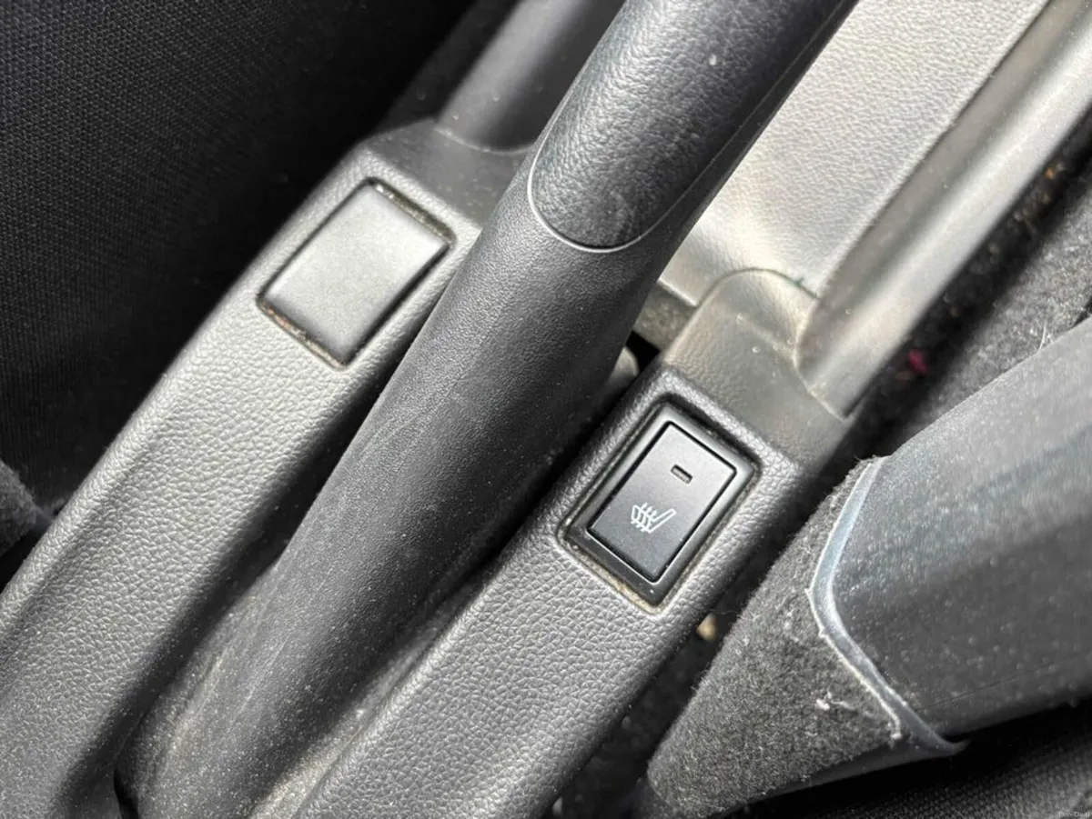 Suzuki Swift HYBRID SL - Image 5