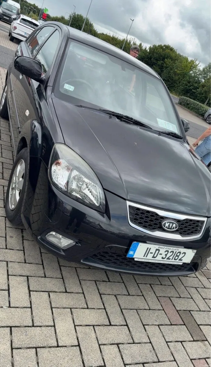 Car for sale 2011 - Image 1