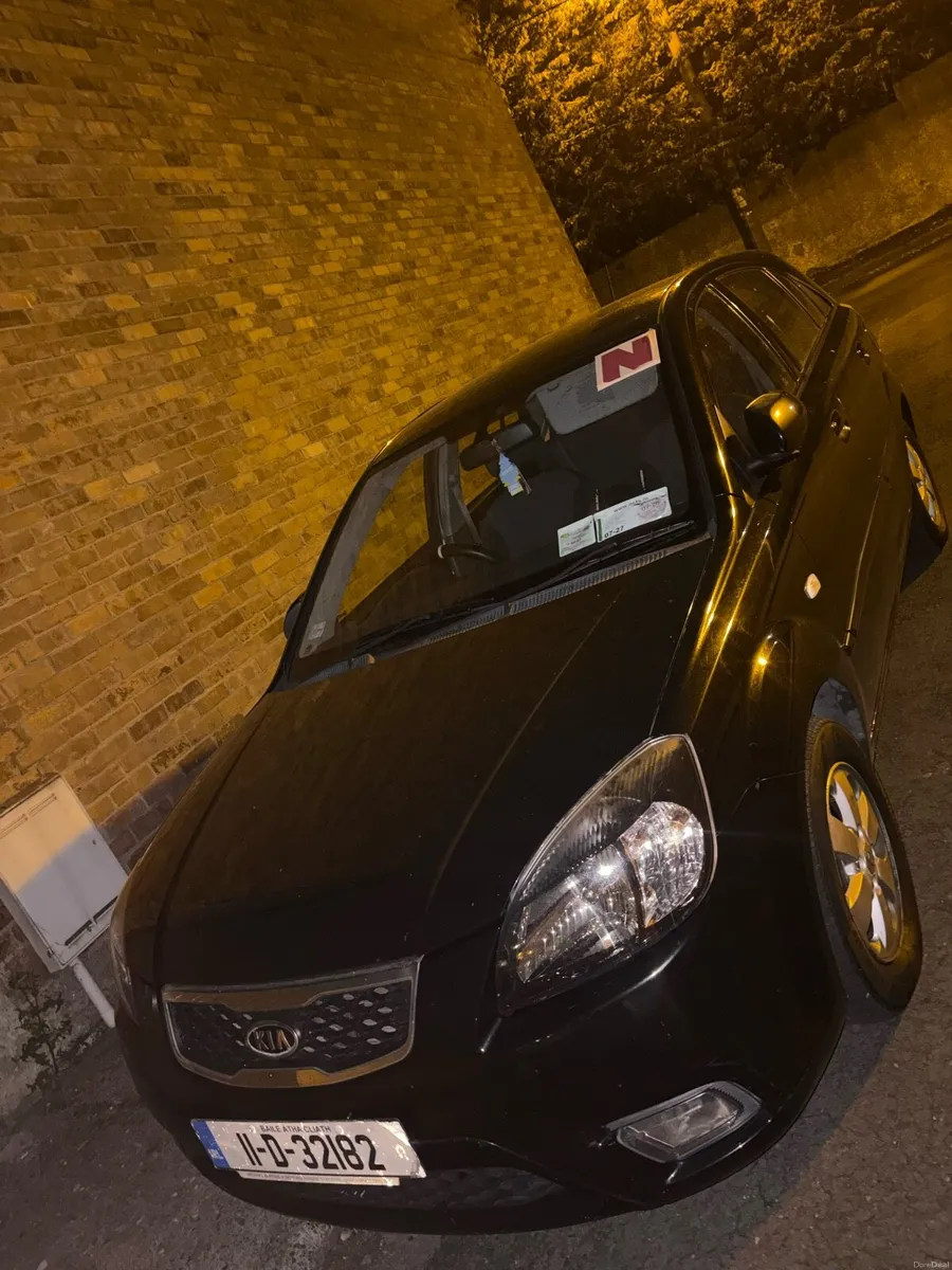 Car for sale 2011 - Image 3