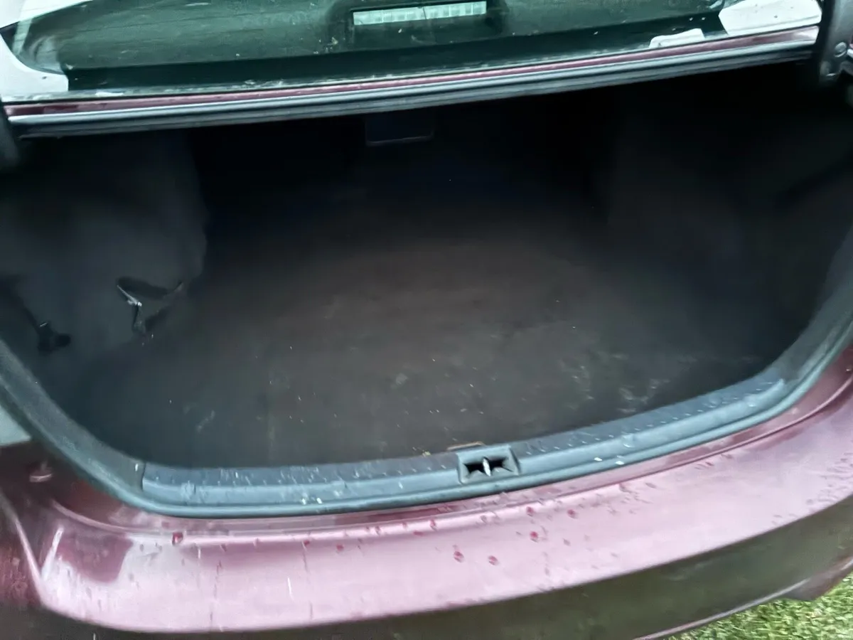 Car - Image 6