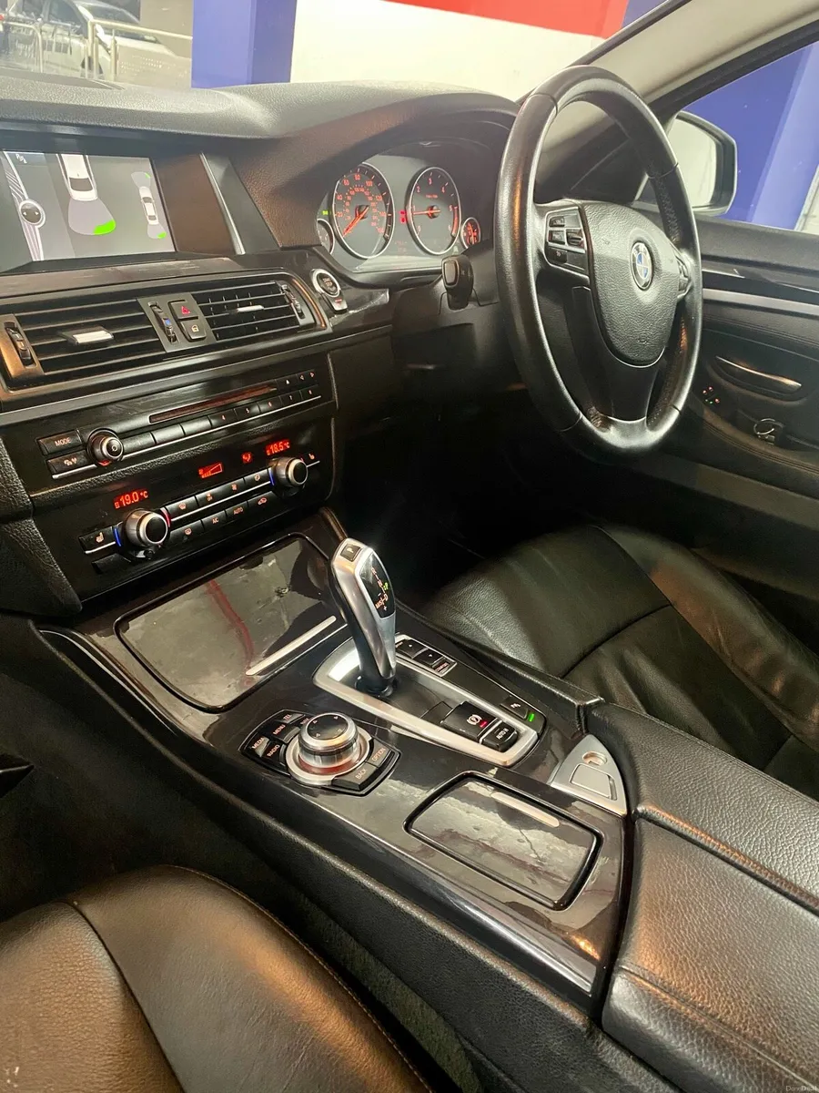 🔝BMW 520d Auto | Fresh NCT | 20” Alloys | Leather - Image 3