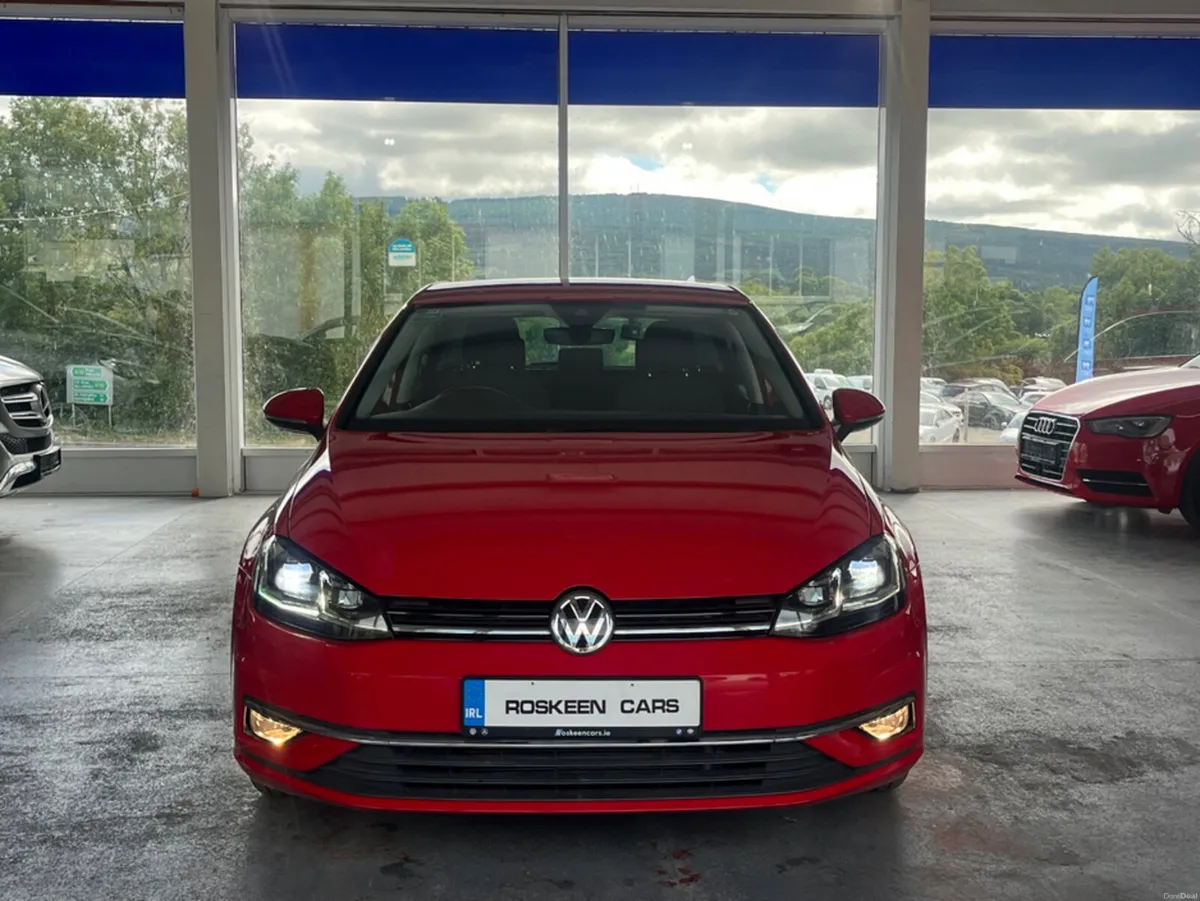 Volkswagen Golf 1.2 Tsi Dsg automatic Se - Image 2