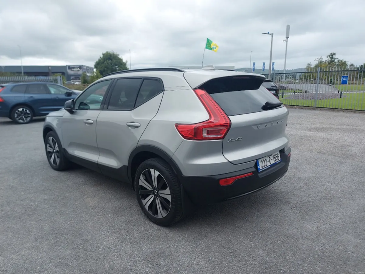 Volvo XC40 PHEV T4 PLUS DARK 5DR AUTO - Image 5
