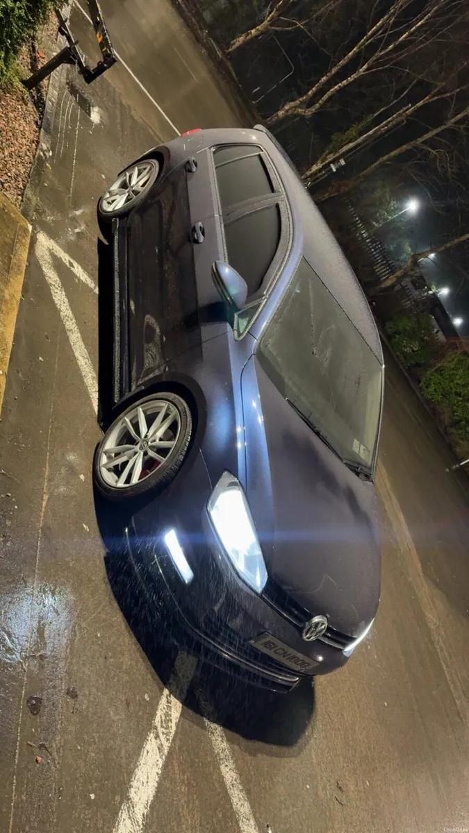 2016 Volkswagen Golf - Image 5