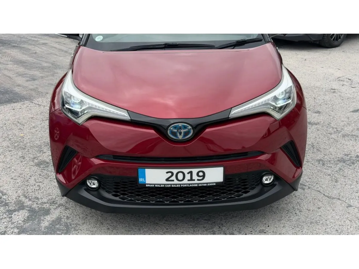 Toyota C-HR G Package Leather seats - Image 3