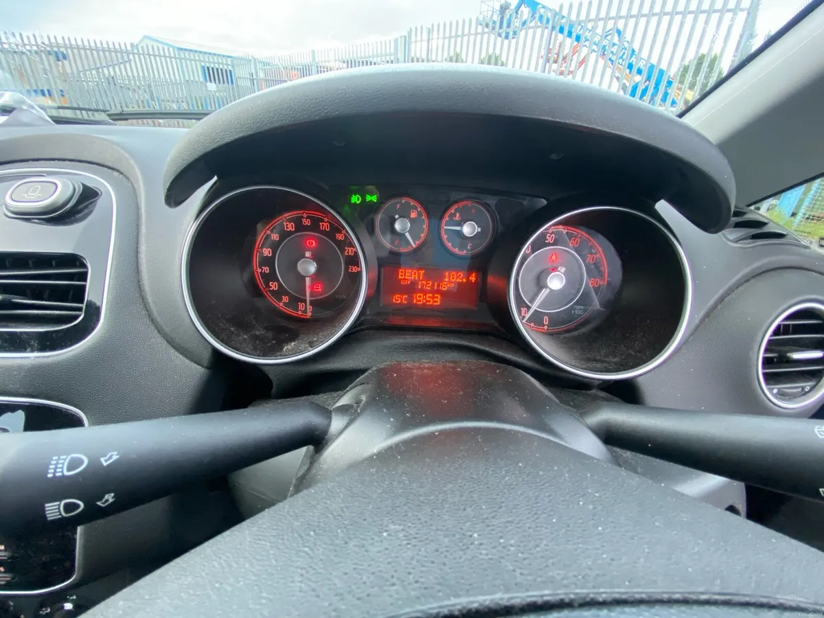 Fiat punto 1.2 petrol - Image 4