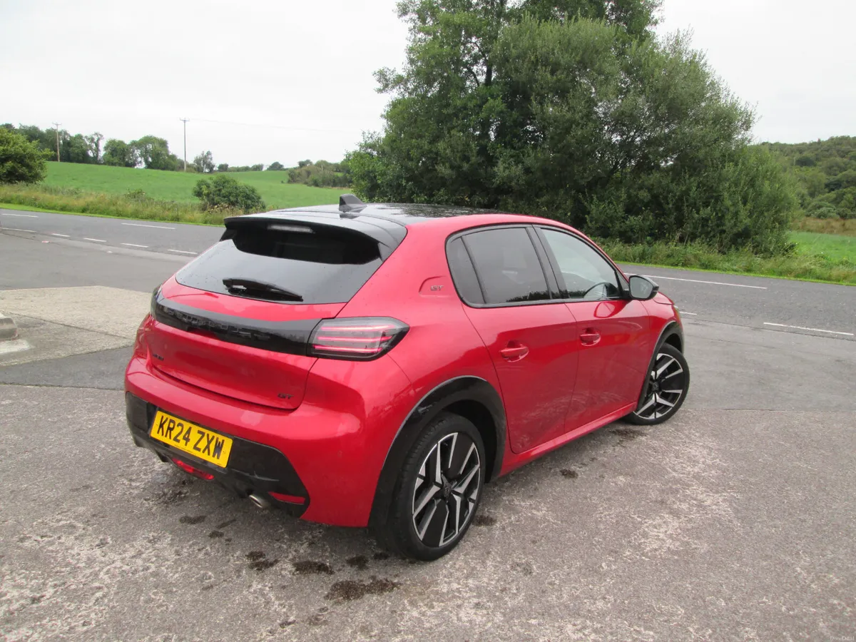 2024  PEUGEOT  208  1.2  PURE  TECH  GT  5DR - Image 4