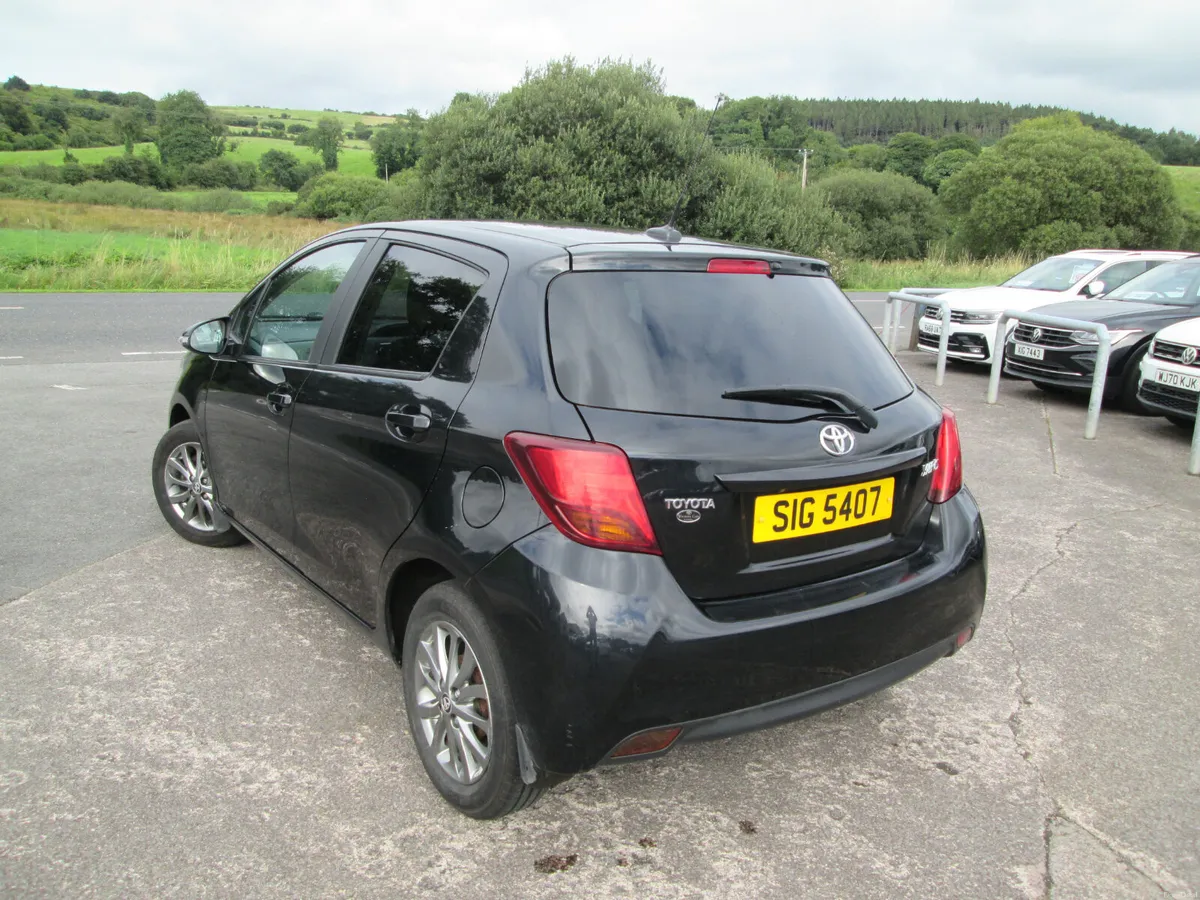 2017  TOYOTA  YARIS  1.4  D-4D  ICON  5DR - Image 5