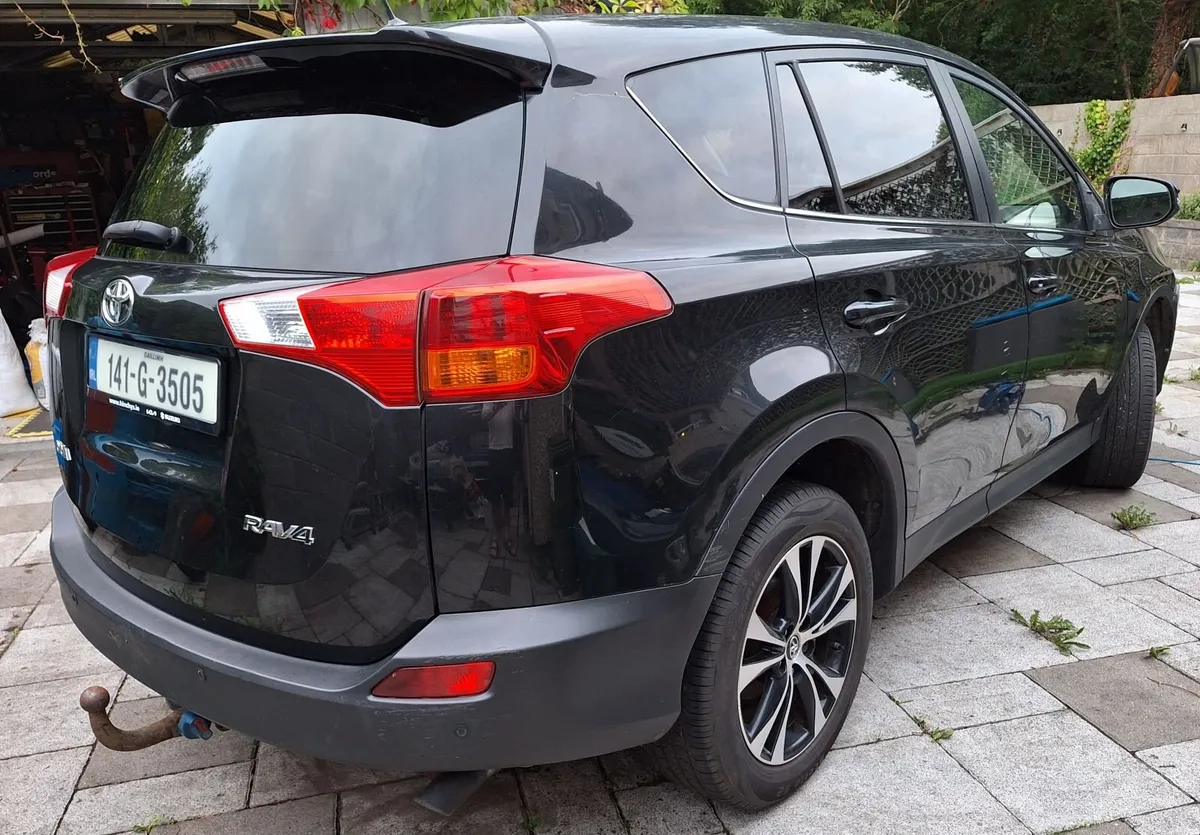 Toyota RAV4 2014 - Image 2