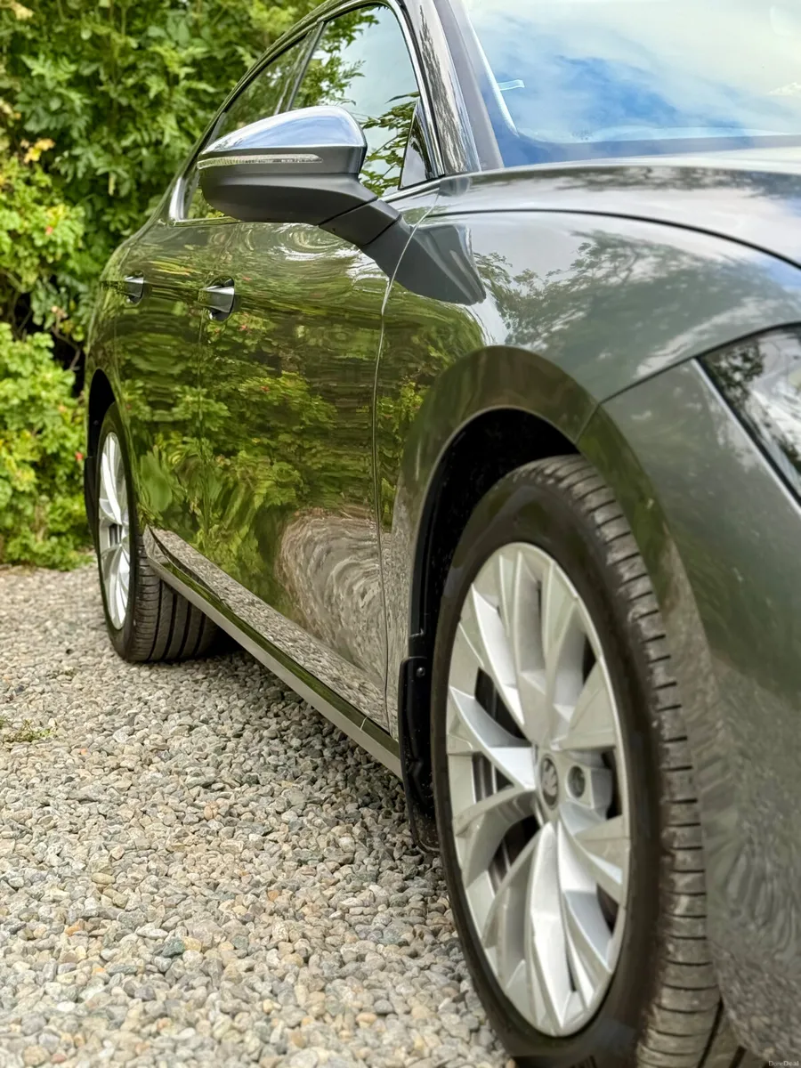 2026 Skoda Superb 2.0 TDI DSG Automatic - Image 5