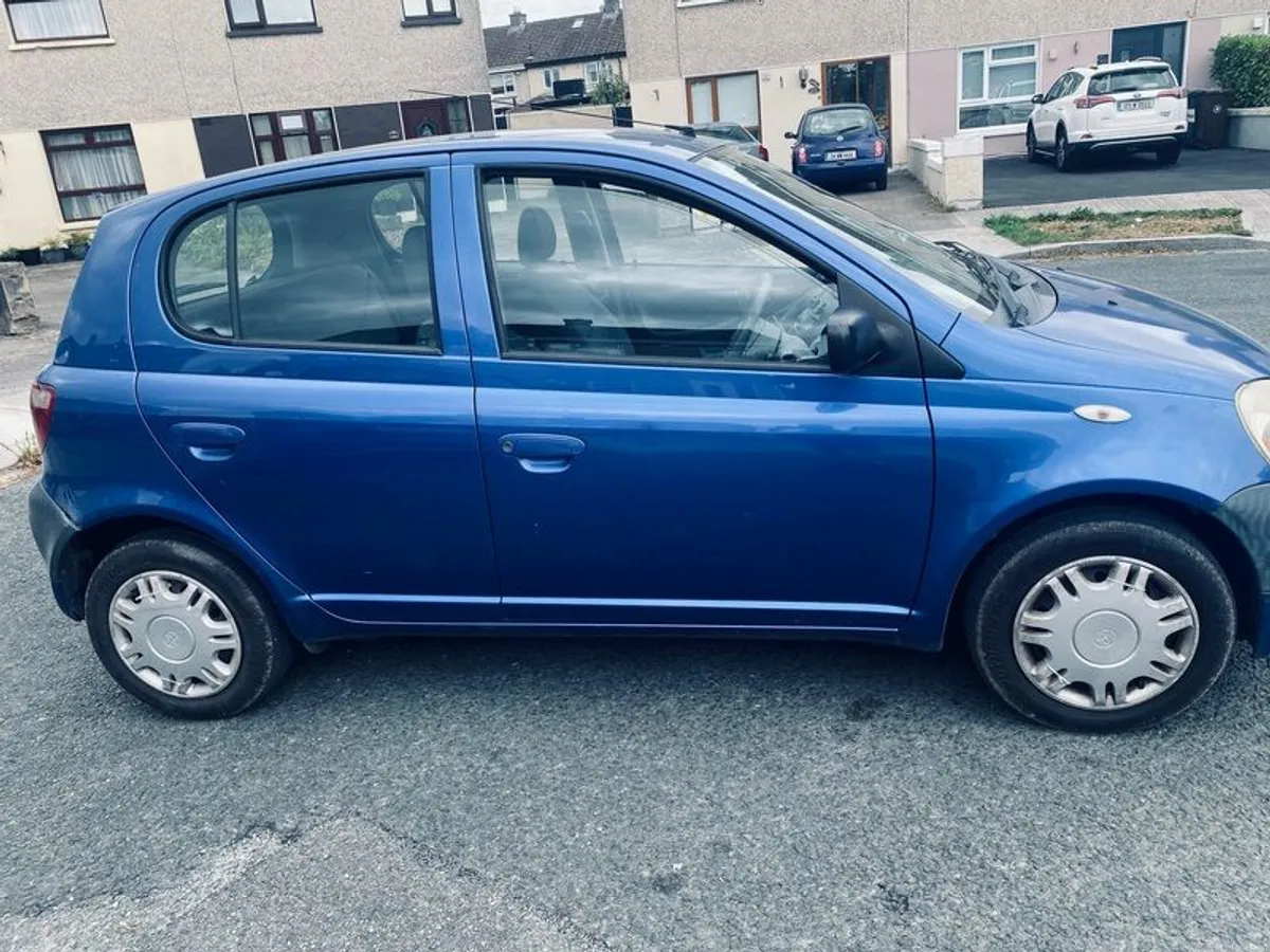 2003 Toyota Yaris - Image 1