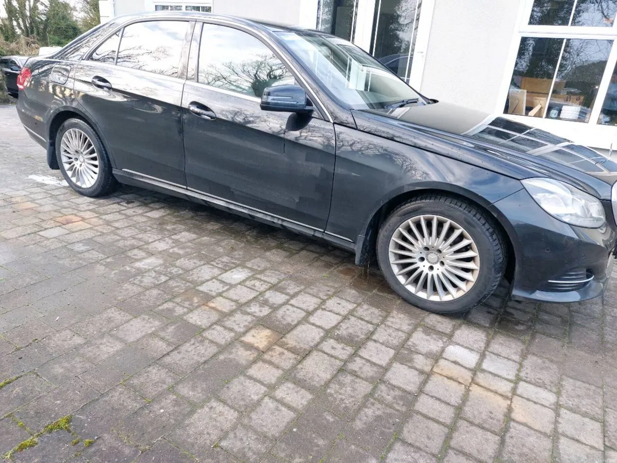 Mercedes Benz E class - Image 2