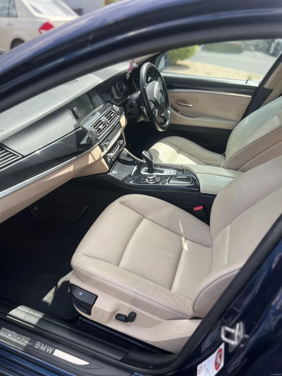 BMW 5-Series 2011 estate - Image 6