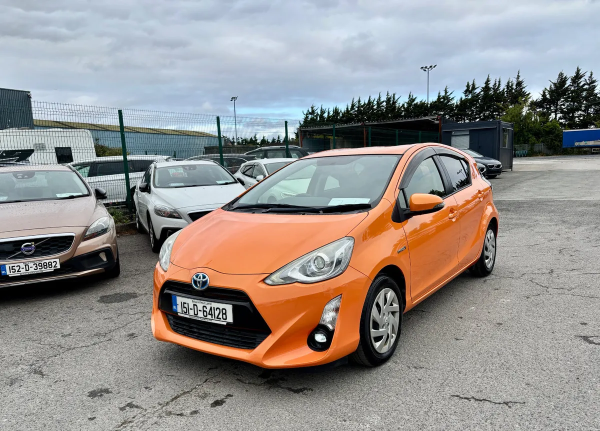 TOYOTA  AQUA  2015 1.5 HYBRID - Image 3