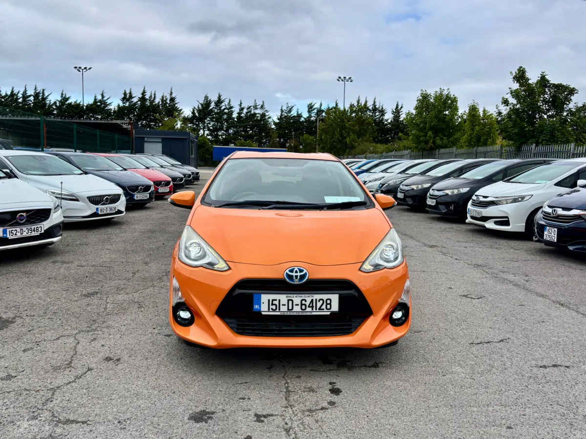 TOYOTA  AQUA  2015 1.5 HYBRID - Image 2