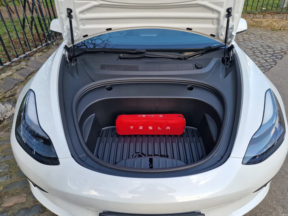 2023 (232) Tesla Model 3 RWD - Image 5
