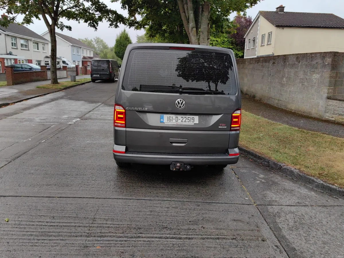Volkswagen Caravelle 2016 - Image 2