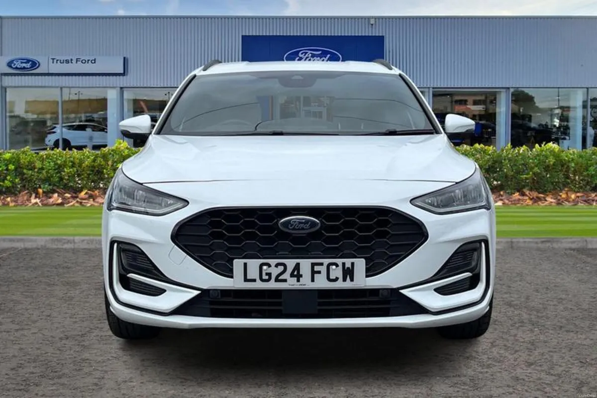 Ford Focus 1.0 EcoBoost Hybrid mHEV 155 ST-Line 5d - Image 6